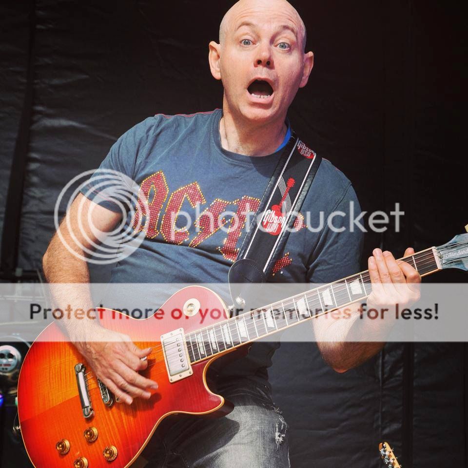 Guilty Pleasures Photos - Andy turns at Buntsfest