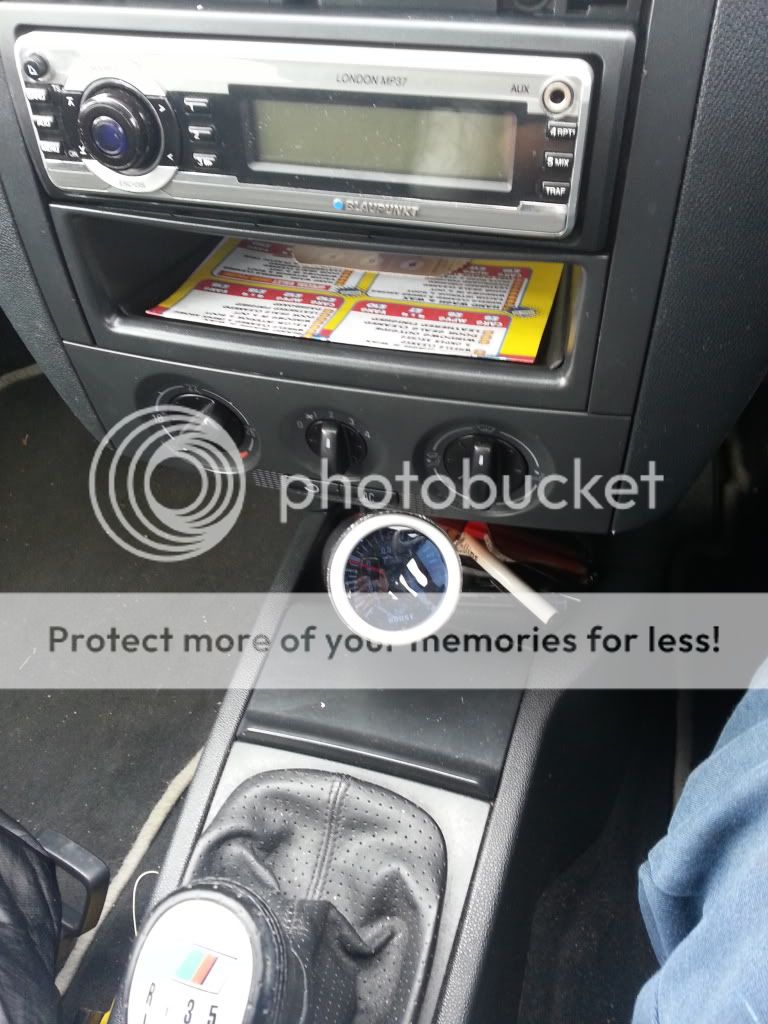 Digital boost gauge Skoda Fabia Mk I (19992007) BRISKODA