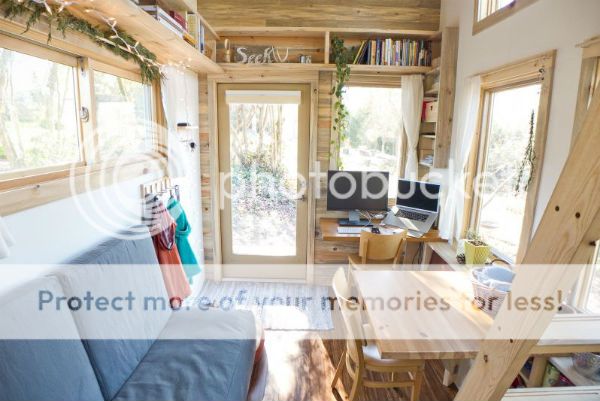  photo Tinyproject_livingroom_zpse11b2a95.jpg